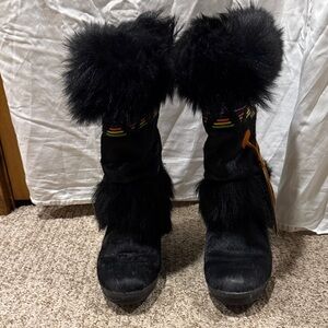 Tecnica Black Fur and  Aztec Winter Boots size 40 made in Italy